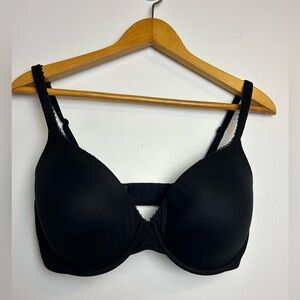 Victoria Secret Under Wired Bra Size 32DDD Black Feminine Comfortable Staples